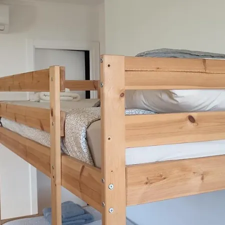 Quarto Privado Com Beliches E Wc - 4 Camas - Lagarto Pintado Casa N'aldeia * Castelo Novo