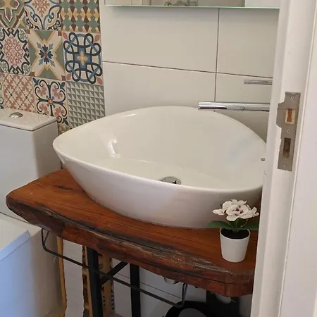Quarto Privado Com Beliches E Wc - 4 Camas - Lagarto Pintado Casa N'aldeia Pensión *
